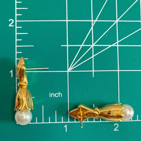 Three In One Earrings Gold Tone Tops With Detachable Faux Pearl Studs - Picture 14 of 14